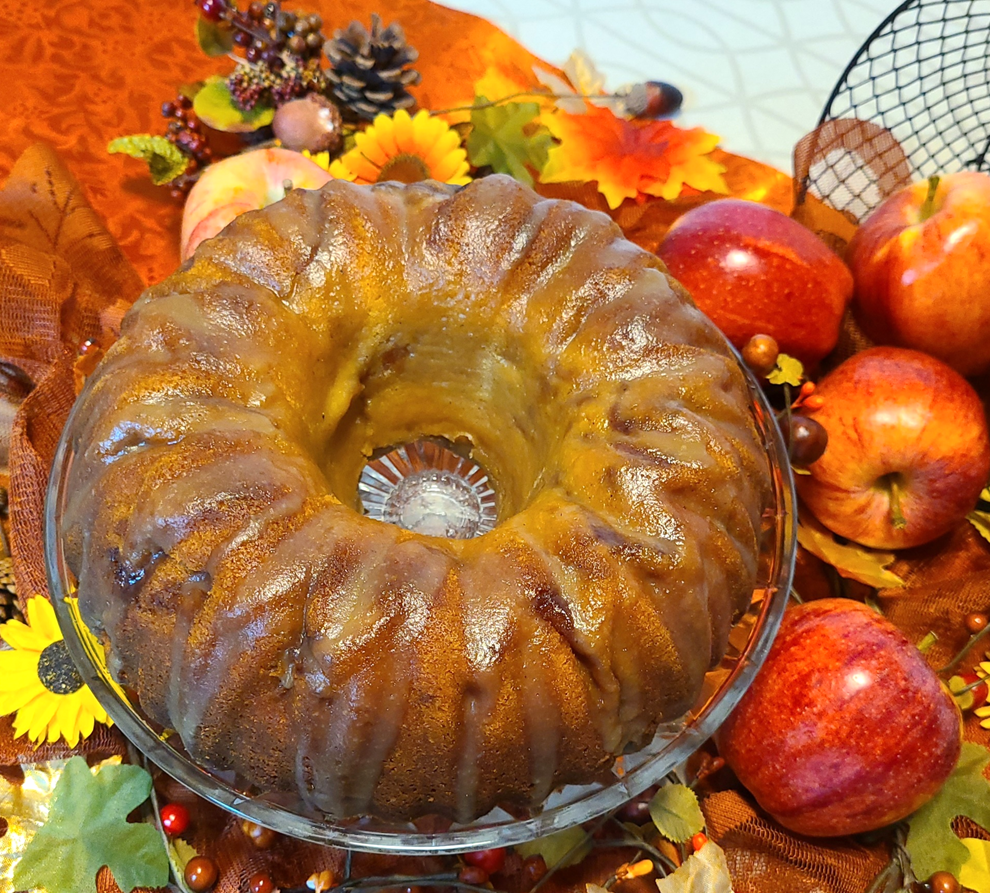 Fresh Apple Bundt Cake